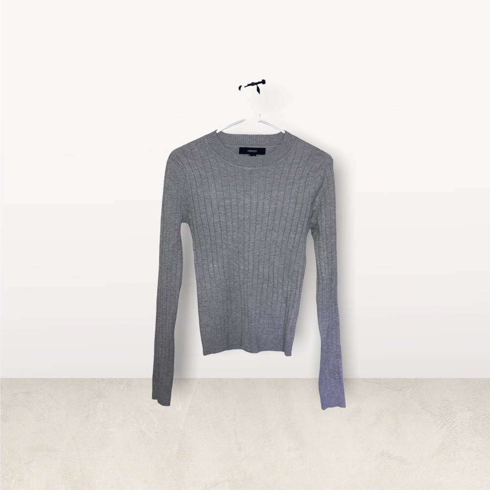 Forever 21 gray lined tight-fitting sweater